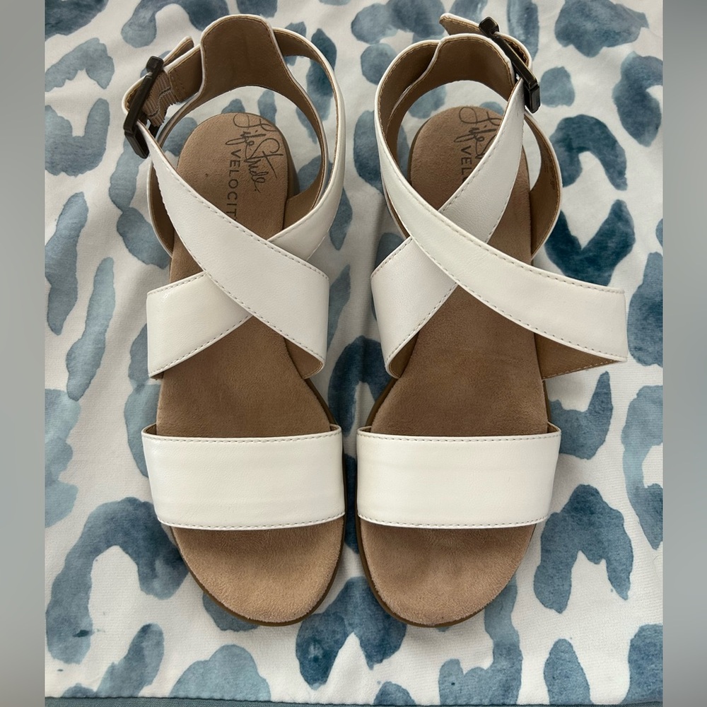 EUC women’s sandals Lifestride